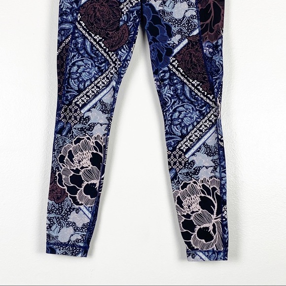 Athleta Patchwork Salutation 7/8 tight Leggings S - Picture 4 of 10